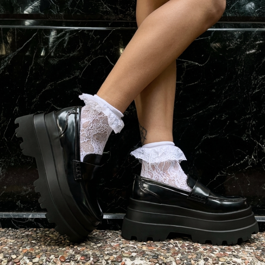 .⋆✮CLEO⋆.
