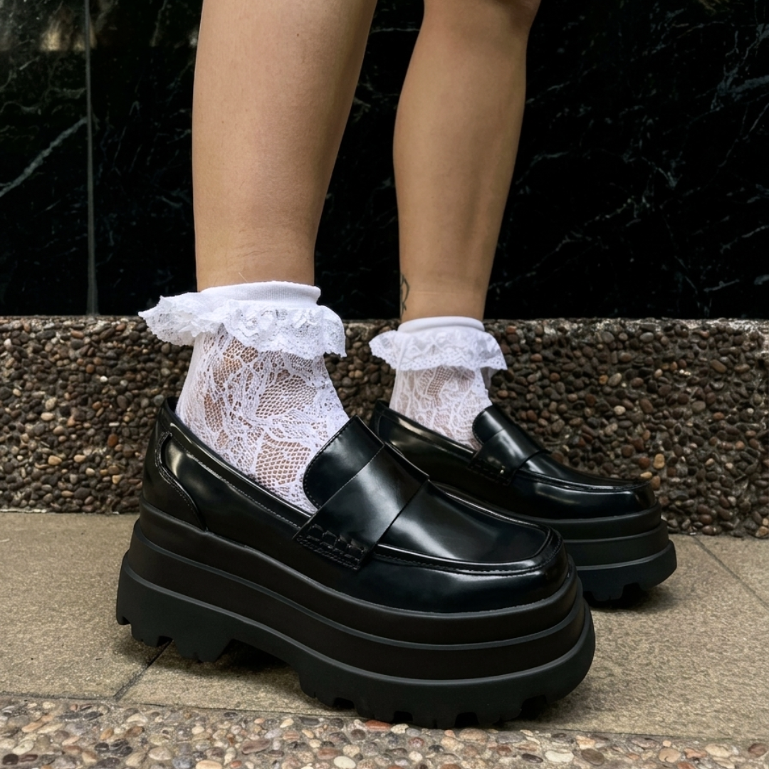 .⋆✮CLEO⋆.