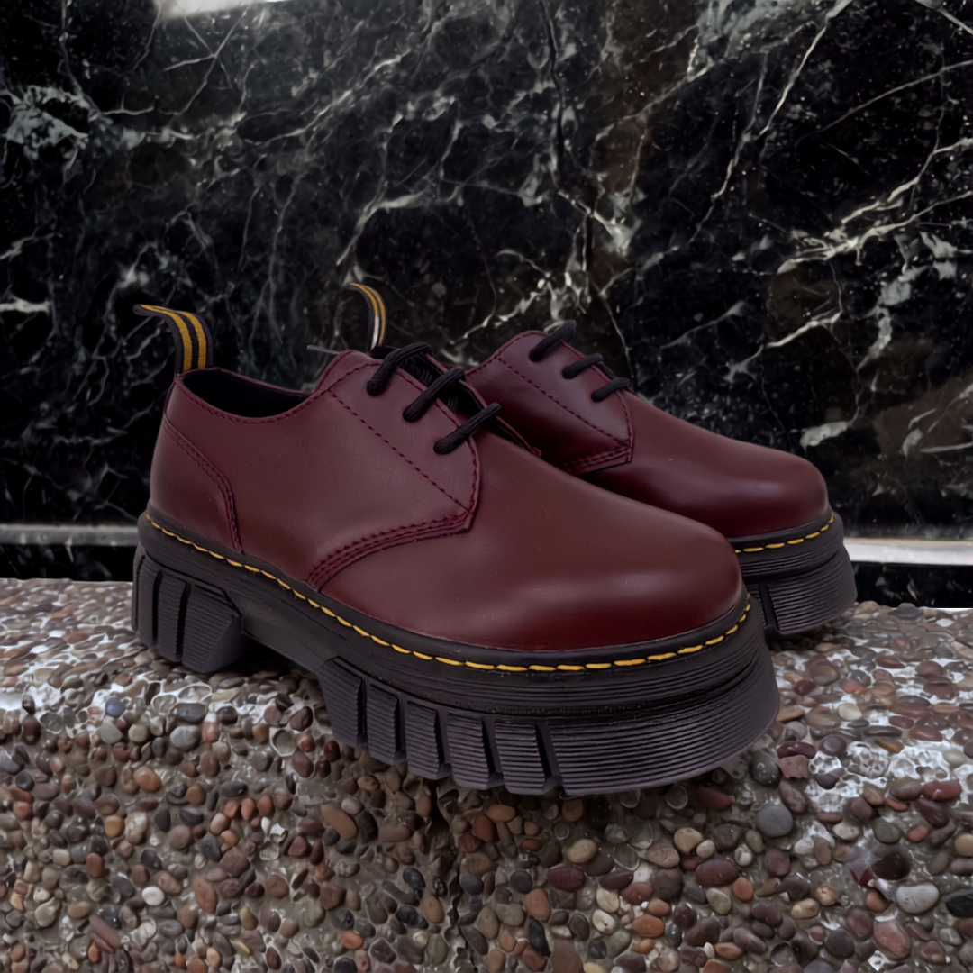 .⋆✮ BLUCHER VINO⋆.