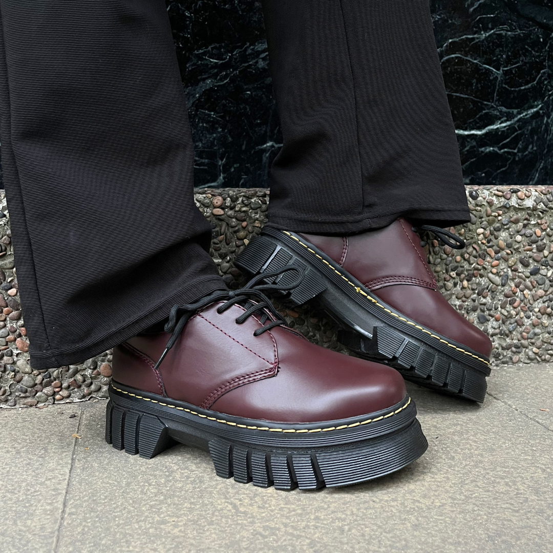 .⋆✮ BLUCHER VINO⋆.
